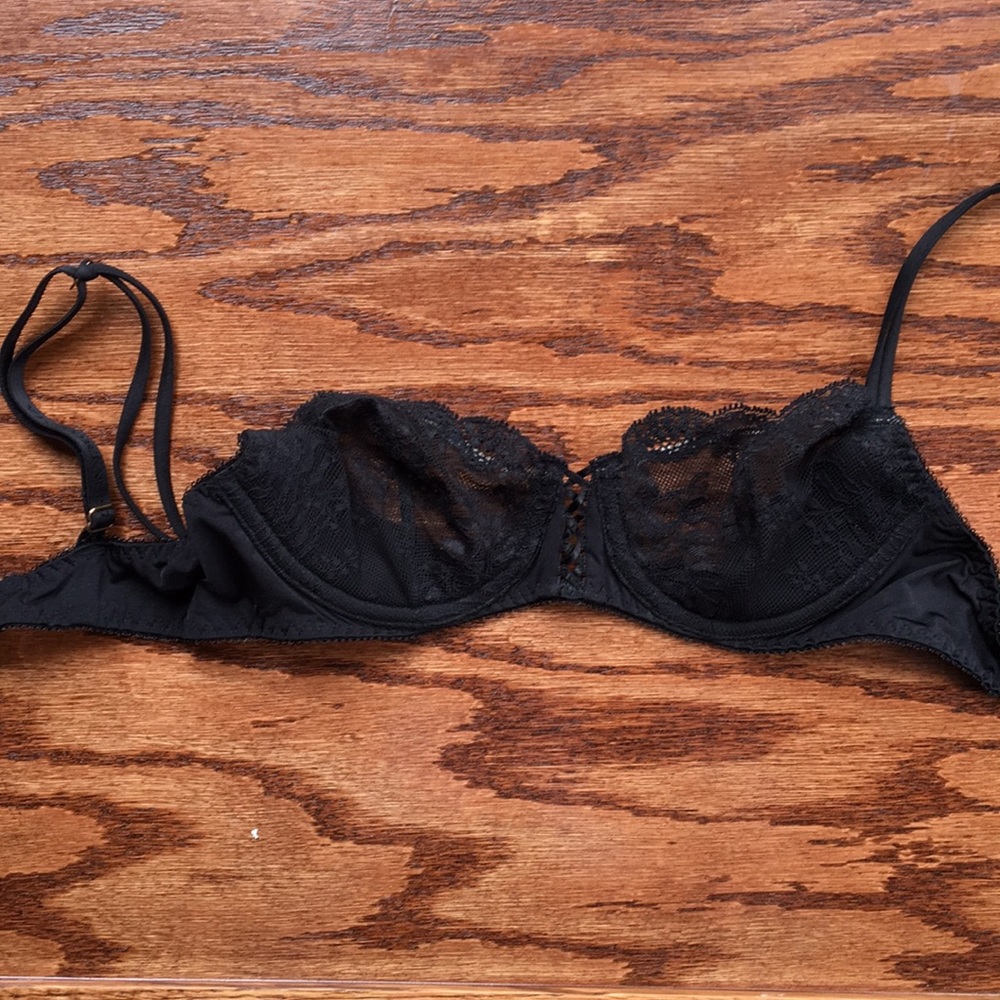 Victoria’s Secret unlined Demi lace lingerie bra